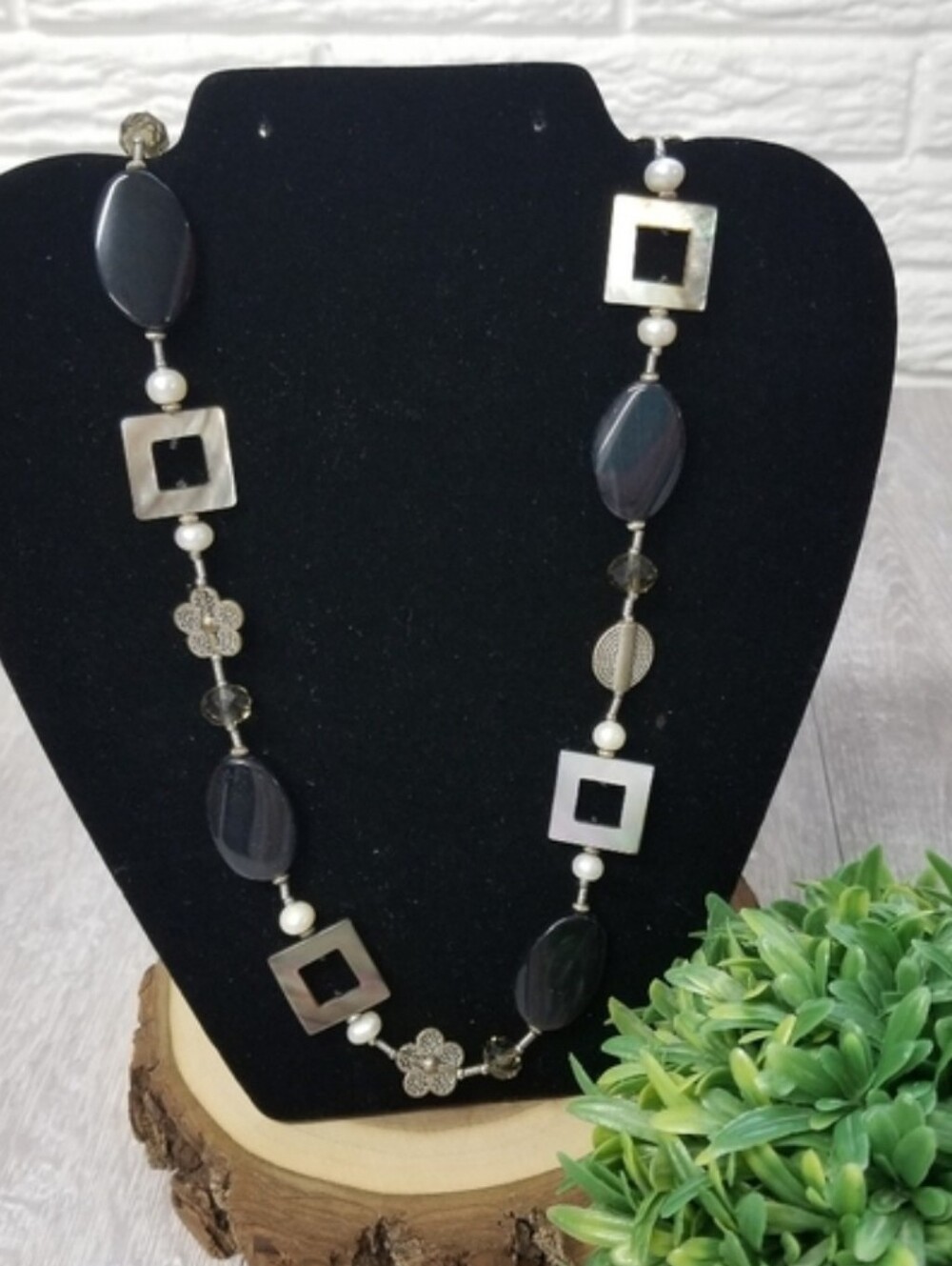 Premiere Designs Statement Necklace